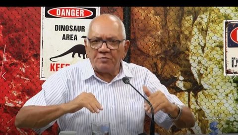 Dinossauros pedem solução para a saúde de Porto Velho
