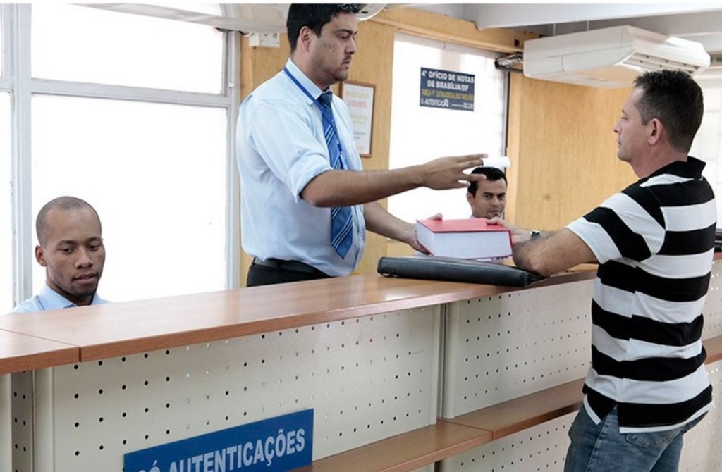 Sancionada lei que dispensa reconhecimento de firma e autenticação de documento  - Gente de Opinião