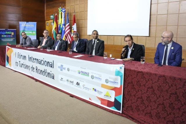Turismo de Pesca e Desenvolvimento Aéreo Regional são discutidos durante I Fórum Internacional do Turismo de Rondônia - Gente de Opinião