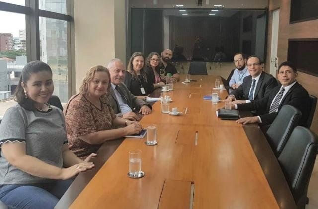 Reunião realizada durante visita ao novo ouvidor do Tribunal de Justiça, juiz auxiliar da presidência, Álvaro Kalix Ferro - Gente de Opinião