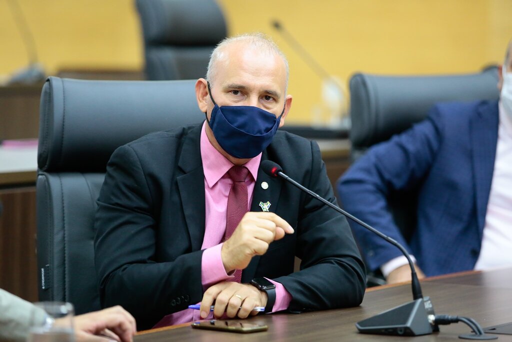 Deputado Ezequiel Neiva pede maior prazo para empresas pagarem dívidas devido à pandemia - Gente de Opinião