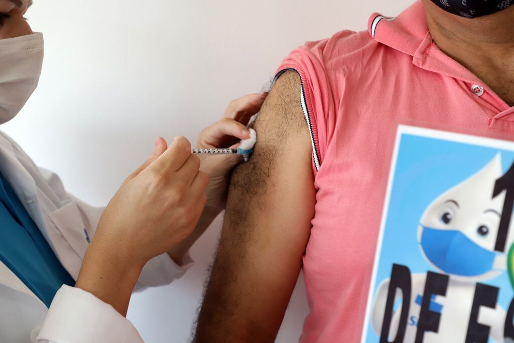 Porto Velho segue vacinando pessoas acima de 34 anos com cadastro no SASI - Gente de Opinião