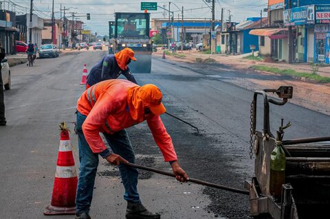 Com recurso do Estado, obras de revitalização do asfalto avançam em Porto Velho