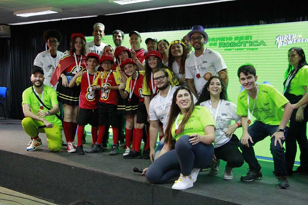 Alunos do SESI-SENAI de Vilhena conquistam medalhas no Torneio de Robótica FLL Etapa Regional Norte - Gente de Opinião