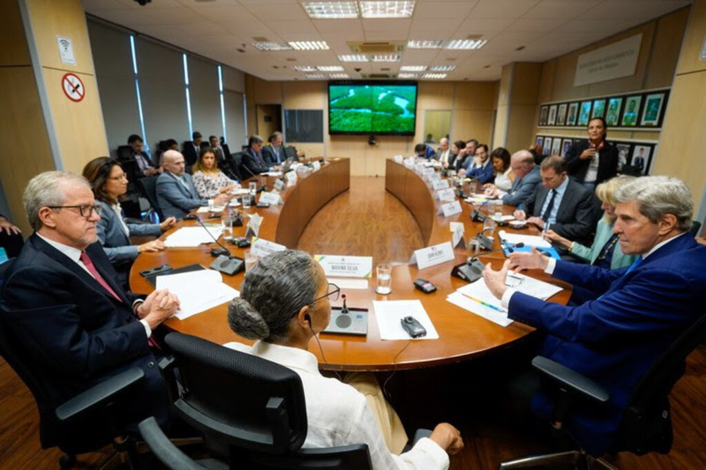 “Nós temos o compromisso de trabalhar com o Fundo Amazônia”, diz John Kerry, após reunir-se com a ministra Marina Silva  - Gente de Opinião