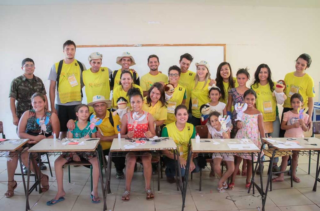 Equipe do “Projeto Rondon”, na edição de 2017, em atividades no município de Candeias do Jamari - Gente de Opinião