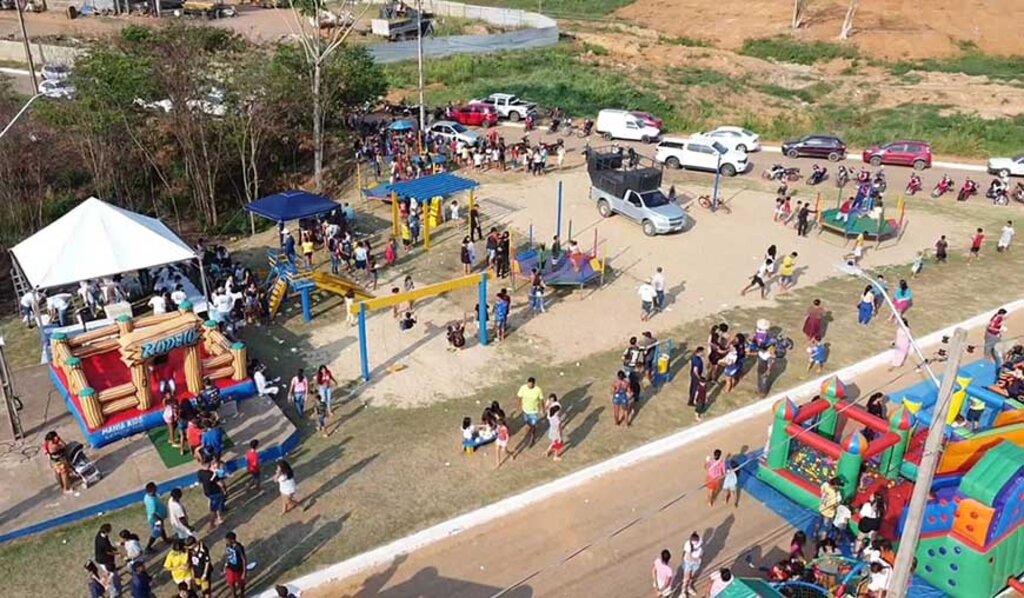 Prefeitura de Ariquemes realiza projeto "Lazer na Comunidade" na Praça do Bairro Zona Sul. - Gente de Opinião