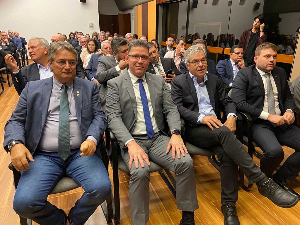 Em reunião na Embaixada Brasileira em Lima, Porto de Chancay é apresentado em detalhes às autoridades de Rondônia e Acre  - Gente de Opinião
