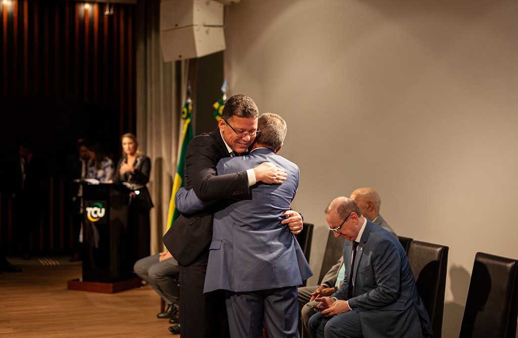 Governador Marcos Rocha prestigia posse do conselheiro do TCE/RO como presidente da Atricon - Gente de Opinião