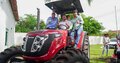 Presidente da Alero participa de entrega de equipamentos agrícolas no Centrer