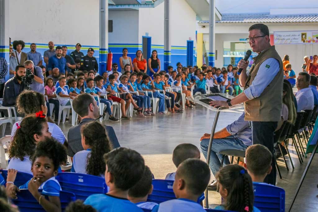 Governador Marcos Rocha confirma piso nacional do magistério, beneficiando mais de 23 mil servidores  - Gente de Opinião