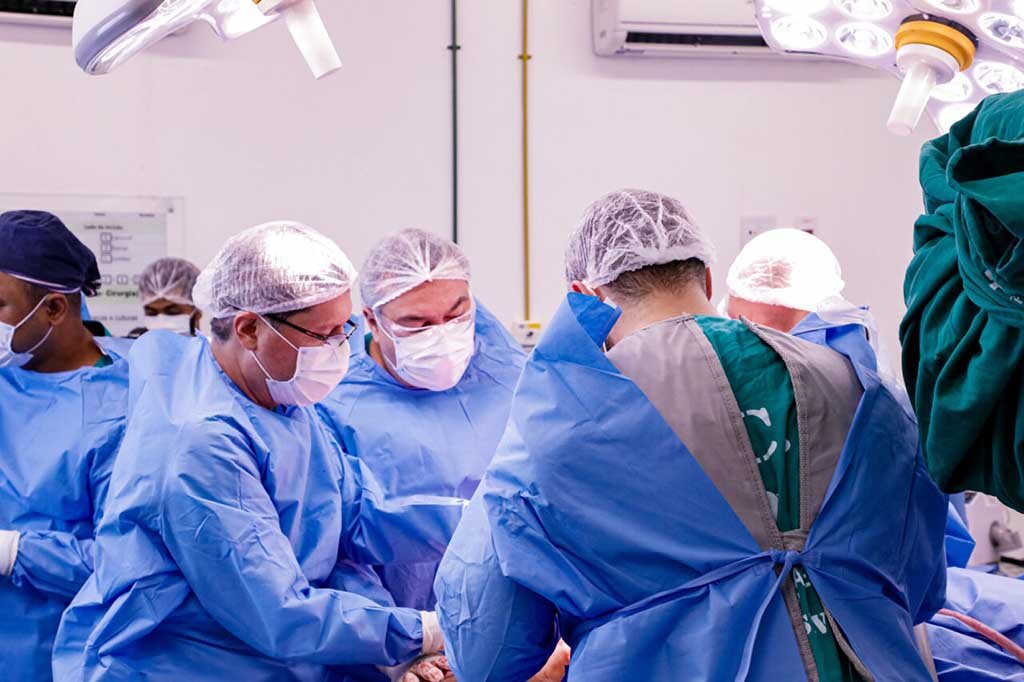 A intervenção cirúrgica teve duração de três horas e envolveu uma equipe multidisciplinar - Gente de Opinião