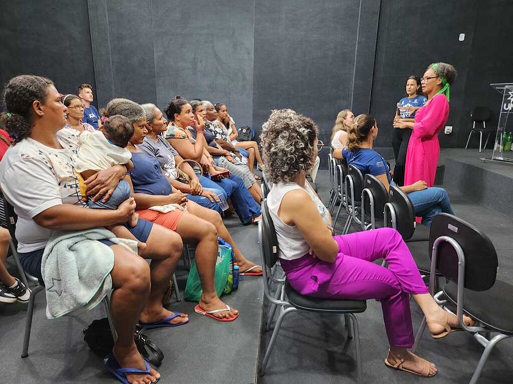 Cerimônia de formatura marca encerramento dos módulos de formação do projeto Viveiro Cidadão em Rolim de Moura - Gente de Opinião