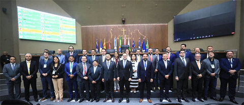 Assembleia Legislativa do Amazonas recebe reunião do Parlamento Amazônico