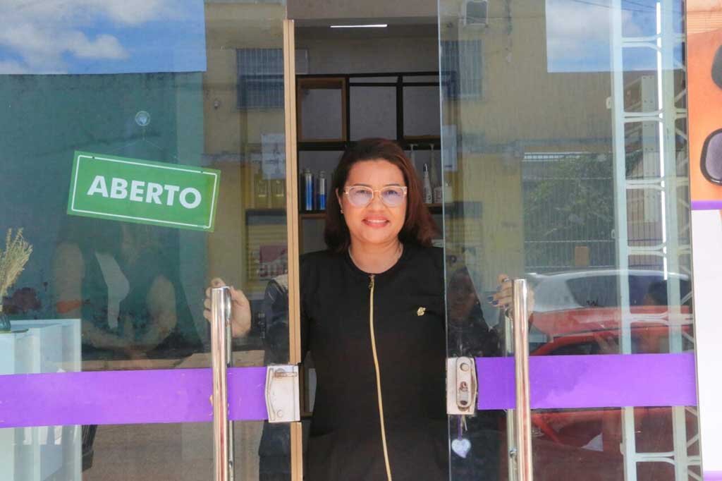 Daniele Moura buscou incentivo do Governo de Rondônia para fortalecer negócios e oferecer bem-estar as filhas - Gente de Opinião