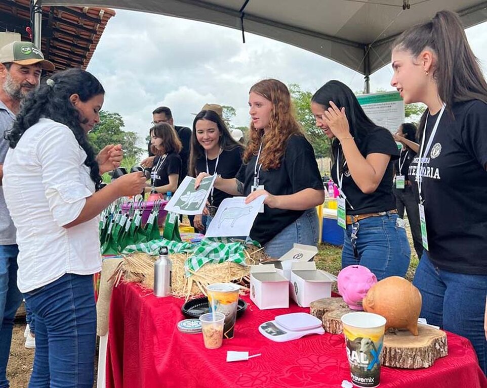 Agronegócio Sustentável e Educação Prática São os Temas do XVI Dia de Campo da FIMCA - Gente de Opinião