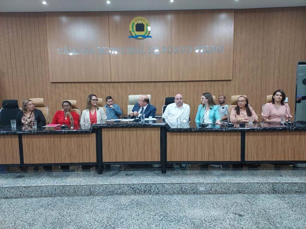 Profissionais da Educação Municipal recebem moção de aplausos em Porto Velho - Gente de Opinião