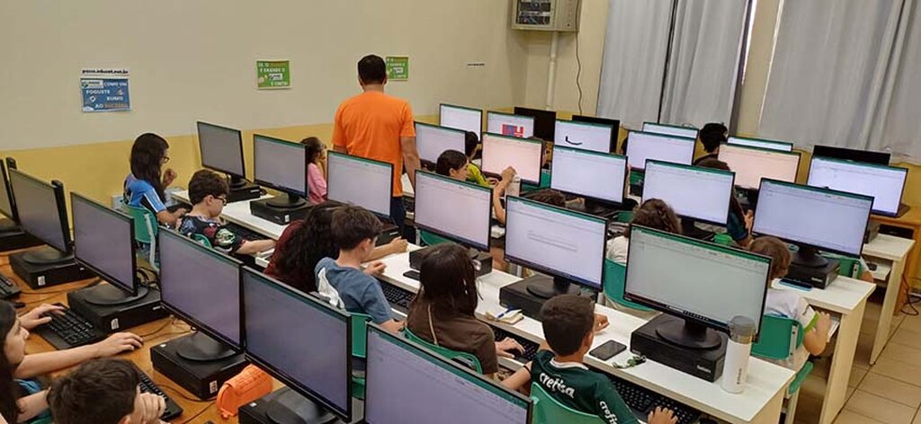Dotum ensina associados a usar o Excel e facilita a vida em uma cooperativa mirim de Rondônia - Gente de Opinião
