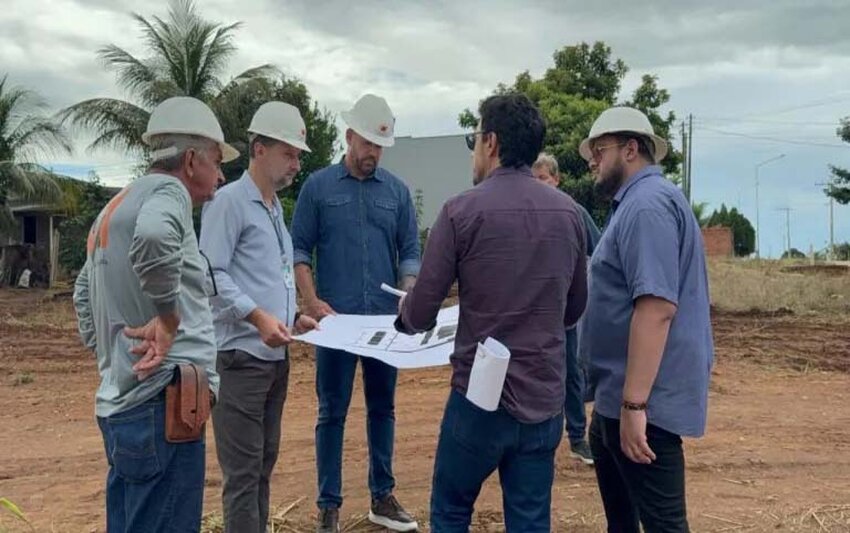 Governo de RO abre processo seletivo com 100 vagas temporárias para engenheiros, arquitetos e desenhistas na Seduc