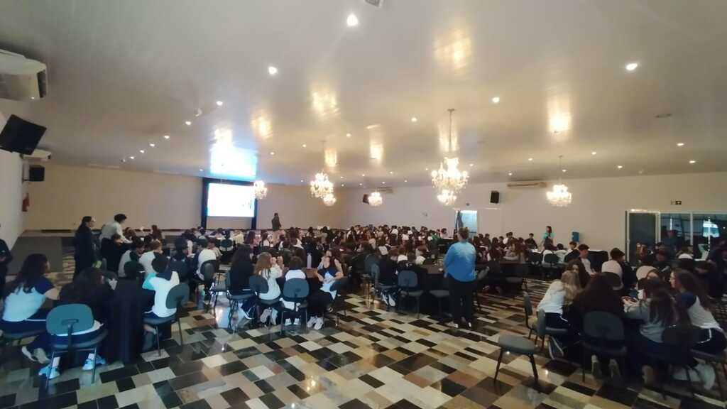 Sebrae em Rondônia e FAVO mobilizam jovens em Vilhena para criar soluções contra o bullying nas escolas - Gente de Opinião