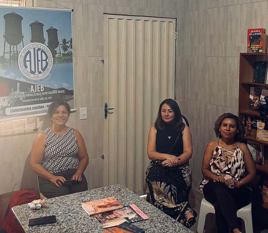 A Escrita Feminina ganha voz internacional com a nova Sala Literária da AJEB  em Rondônia - Gente de Opinião