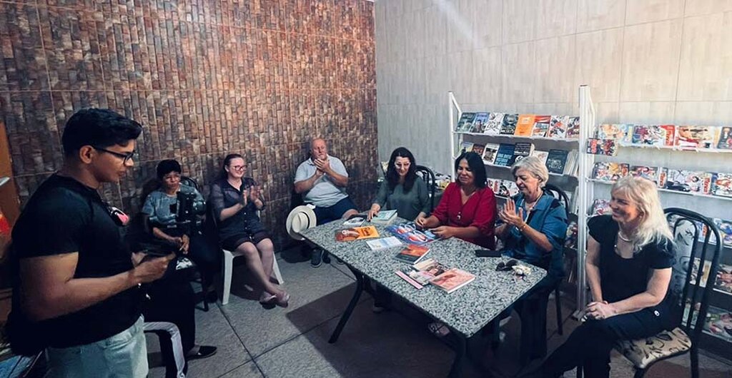 Sala Benedita Pini / AJEB RO é inaugurada com a presença da escritora internacional Sônia Miquelin - A.C.I.MA ITÁLIA, Izabel Cristina - Presidente AJEB RO, Maria Alice Ferreira da Rosa - Representante  da  AJEB SP e Márcia Pini - Coordenadora ICEAL PORTO VELHO. - Gente de Opinião