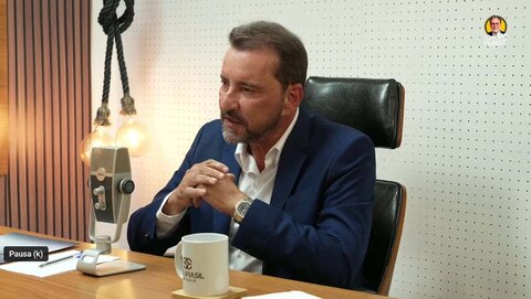 Robson Oliveira entrevista Hildon Chaves sobre as eleições 2026