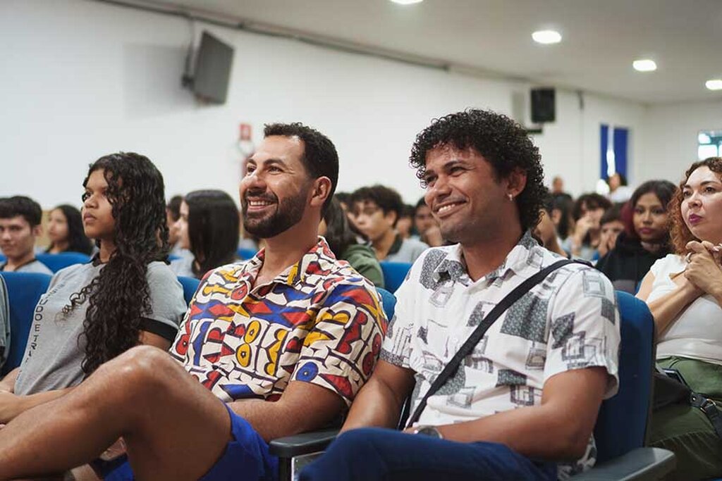 Cineastas rondonienses discutem produção de animação na Amazônia em roda de conversa com alunos da rede pública de Porto Velho na 2ª Edição do FICAR - Gente de Opinião