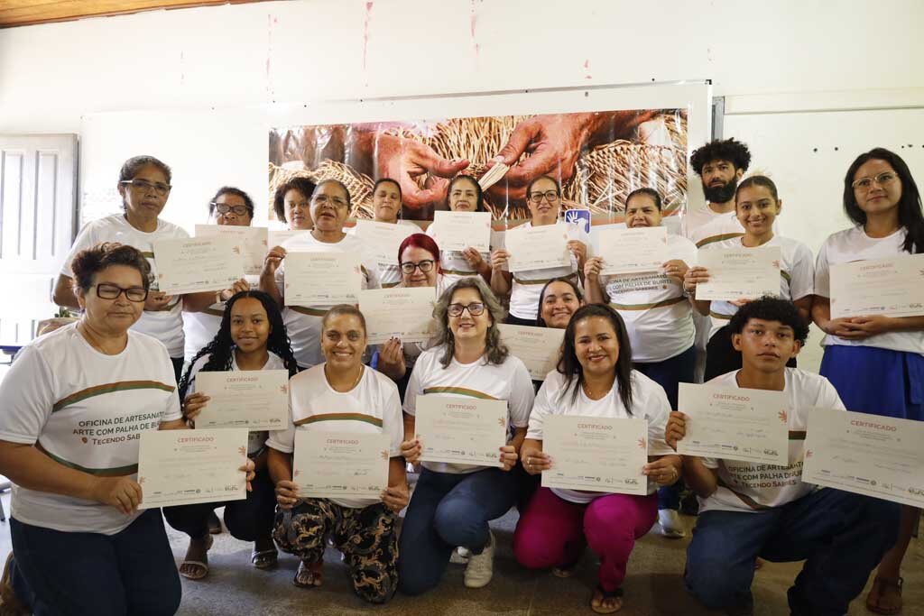 Oficina de artesanato com palha de buriti capacita 20 alunos em Pimenteiras do Oeste - Gente de Opinião