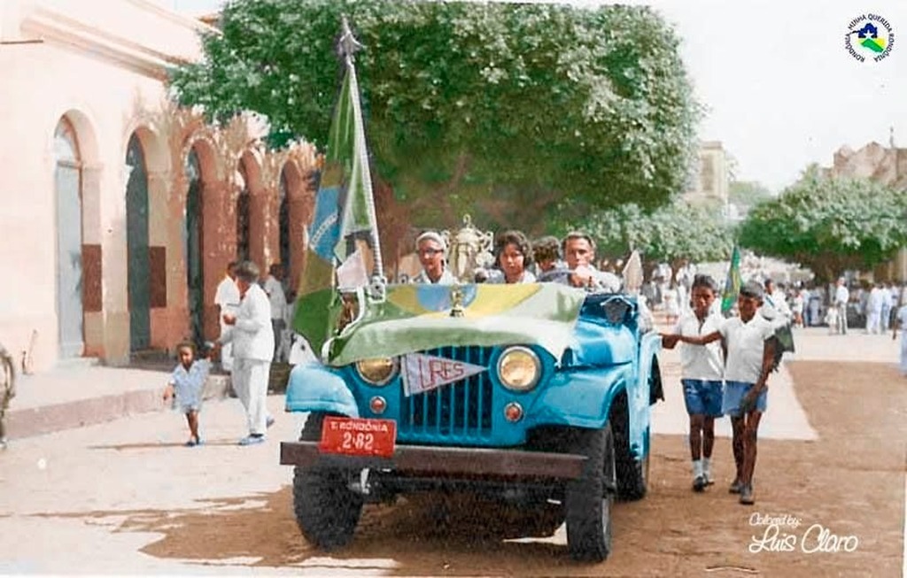 Carro em desfile cívico-militar, em Porto Velho, 1938. (Foto: Divulgação) - Gente de Opinião