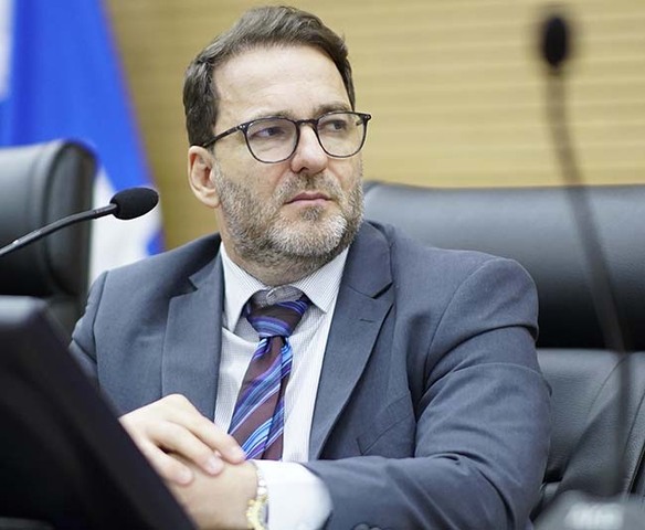 Segundo o parlamentar, a iniciativa tem como objetivo fortalecer a atuação da Polícia Militar no campo (Foto: Rafael Oliveira I Secom ALE/RO) - Gente de Opinião