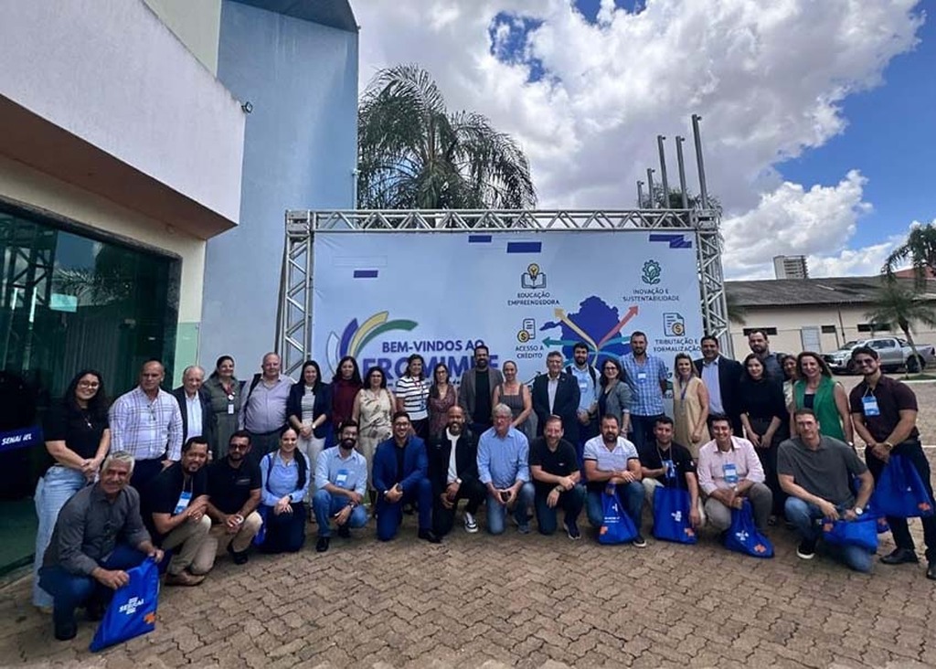  Representantes de instituições públicas, entidades empresariais e da sociedade civil unidos pelo fortalecimento das micro e pequenas empresas em Rondônia.  Fotos: Sebrae RO. - Gente de Opinião