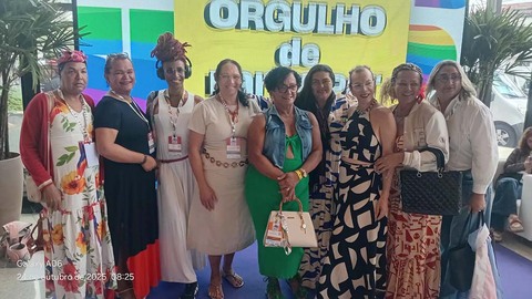 Primeira da federação, Caderneta de Saúde Trans é criada a partir da história de sua idealizadora