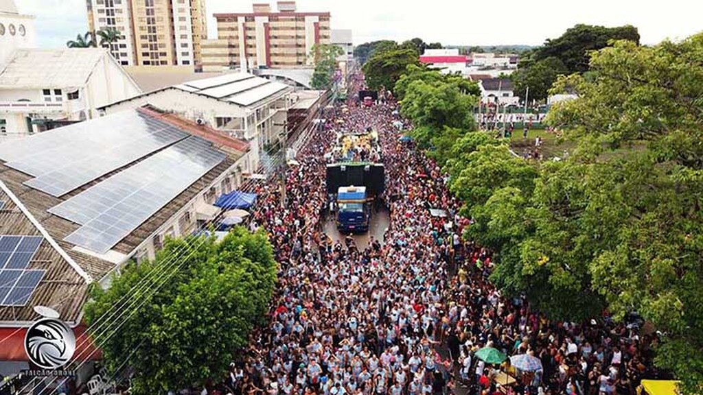 Carnaval 2026 movimenta Porto Velho, fortalece o turismo e amplia oportunidades de renda para os pequenos negócios. | Foto: Roni Carvalho/Bloco Banda do Vai Quem Quer (2022). - Gente de Opinião