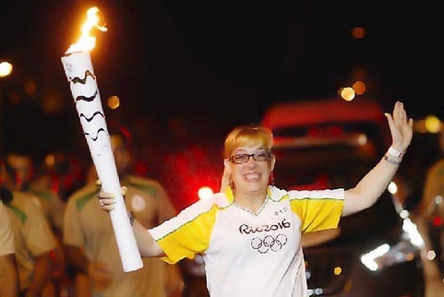 Cláudia Magalhães, primeira brasileira numa olimpíada de ginástica, em 1960 - Gente de Opinião