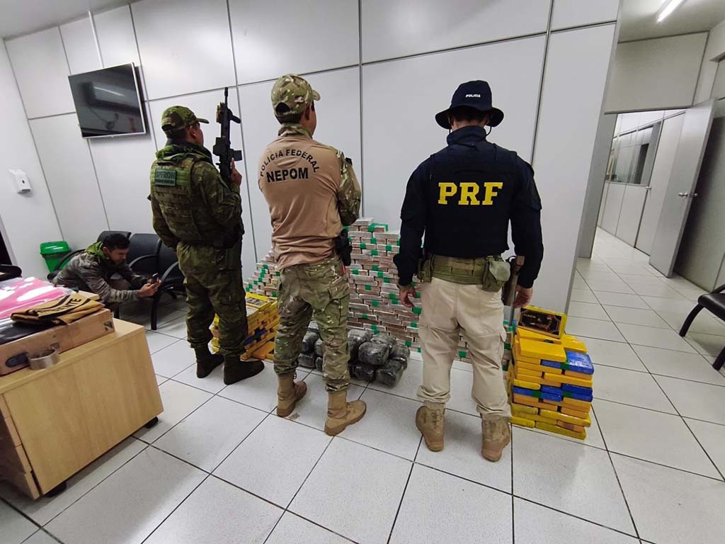 Operação Protetor das Divisas e Fronteiras apreende cerca de 400 kg de droga,  arma e munições em Porto Velho - Gente de Opinião
