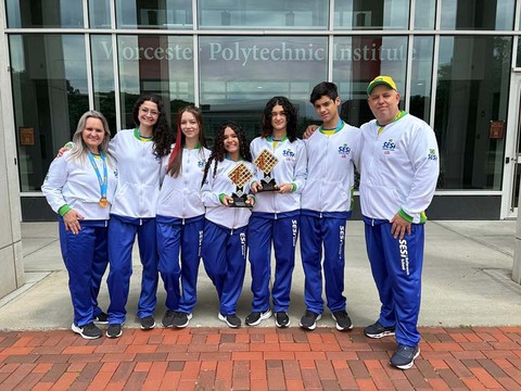 Equipe de robótica do SESI-RO conquista dois troféus nos EUA 