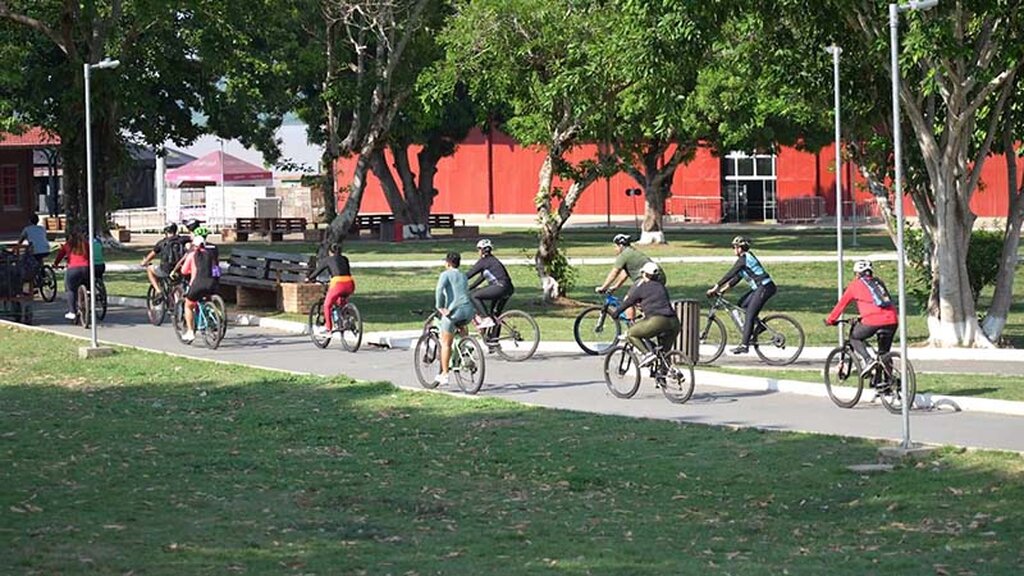 Participantes passaram por importantes pontos históricos da cidade - Gente de Opinião