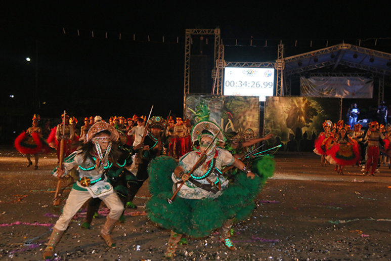 Quadrilha junina adulta a Roça é Nossa - Foto: Roni Carvalho