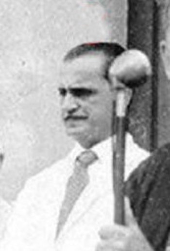 1964 - Raphael Jaime Castiel Raphael Castiel, cabo eleitoral de Renato Medeiros, em 1958 teve a casa apedrejada e só dispersou a turba depois de disparar uma salva para cima