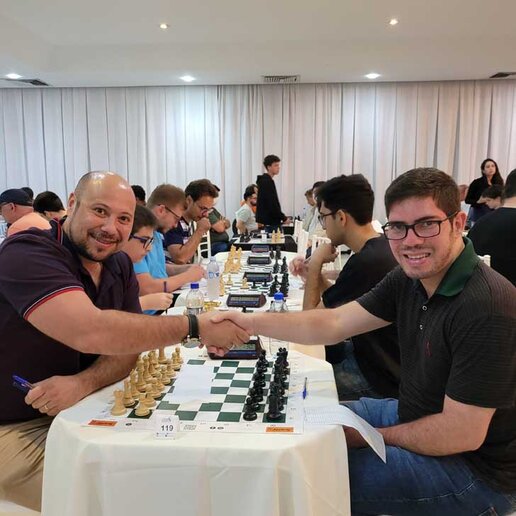 Atletas do Xadrez Timbó participam do Floripa Chess Open