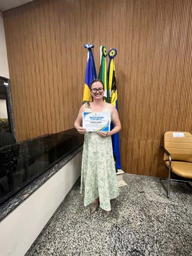 Agradeço ao vereador Nilton Souza  pela homenagem.   Rosangela Arend