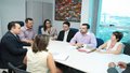Construção de calçadas são debatidas pelo prefeito no MP