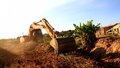 Canal dos Milagres recebe serviço de limpeza e drenagem profunda