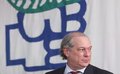 Grupo pró-impeachment oferece R$ 1.000 por hostilidade contra Ciro Gomes