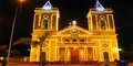 Catedral recebe iluminação natalina