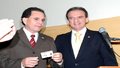 Movimento contra aposentadorias para ex-governadores 