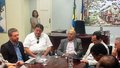 Confucio Moura abre reunião com comitiva tripartite