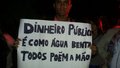 Pressão popular freia salário de políticos
