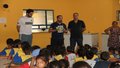 Cartilhas da Justiça e Cidadania na Escola são entregues em comunidades ribeirinhas